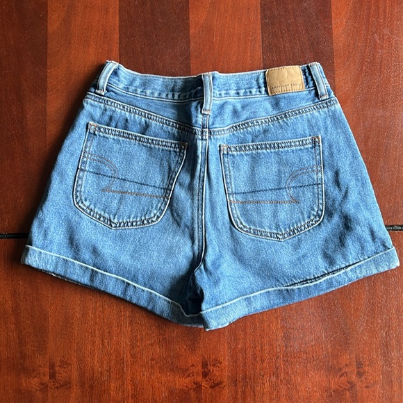 American eagle size 4 denim mom shorts - Picture 2 of 5
